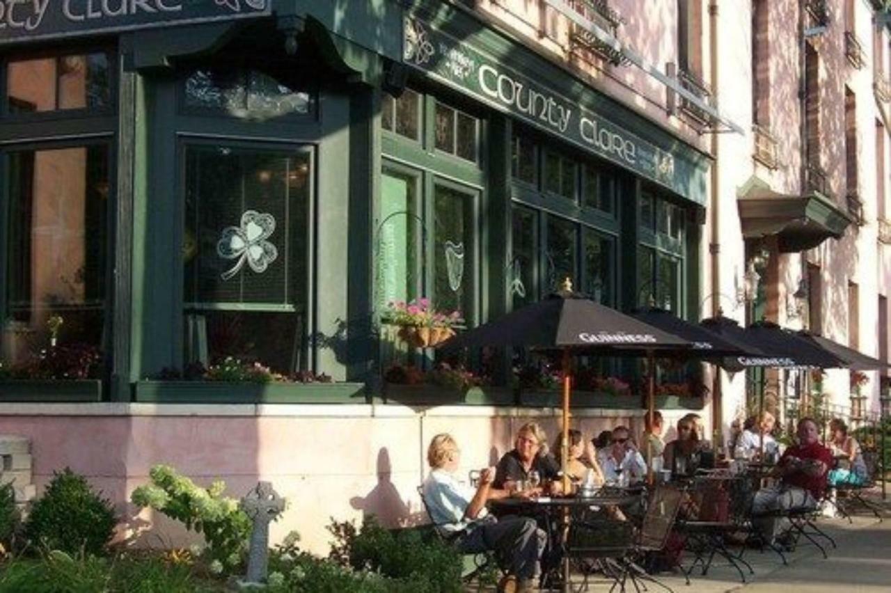 County Clare Inn Milwaukee Exterior foto